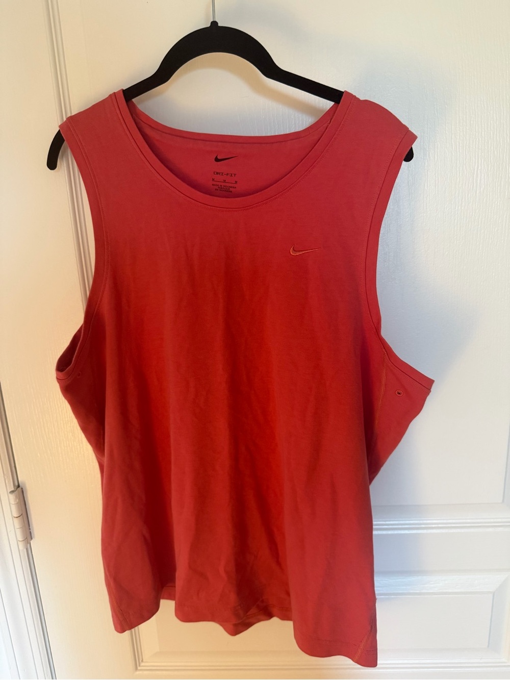 Nike Men’s Red Sleeveless Training Tank - size medium / regular fit
